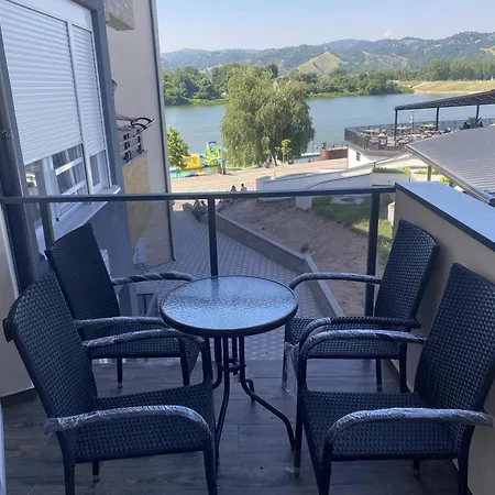 Srebrno Jezero Apartamento Veliko Gradište